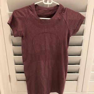 Lulu Lemon Work out tee